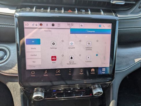 Used 2022 Jeep Grand Cherokee L Overland w/ Luxury Tech Group IV image 36