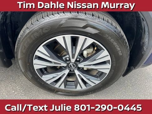 Used 2023 Nissan Rogue SV FWD image 14