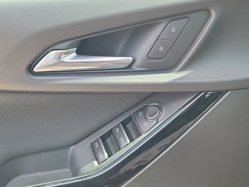 Used 2026 Chevrolet Equinox RS FWD image 19
