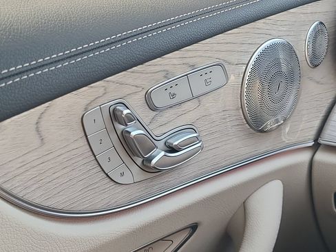 Used 2023 Mercedes-Benz E 450 Cabriolet image 19