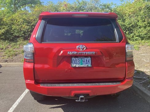 Certified 2023 Toyota 4Runner SR5 Premium w/ Moonroof Package AWD/4WD image 20