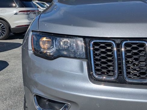 Used 2018 Jeep Grand Cherokee Limited image 8