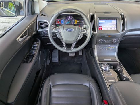 Used 2019 Ford Edge SEL w/ Equipment Group 201A FWD image 16