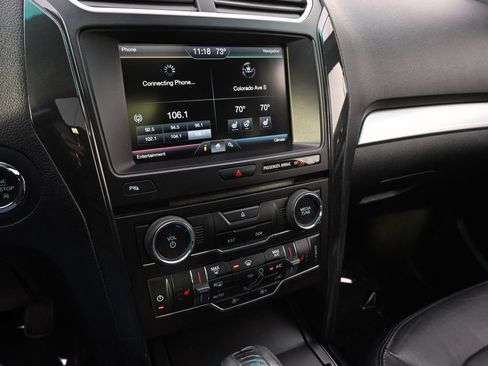 Used 2016 Ford Explorer XLT w/ Equipment Group 202A AWD/4WD image 27