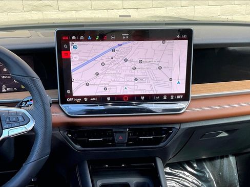 New 2026 Volkswagen Tiguan SEL R-Line image 5