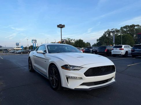 Used 2018 Ford Mustang Coupe w/ Equipment Group 101A RWD image 3