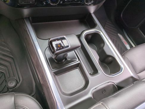 Certified 2022 Chevrolet Silverado 1500 LTZ w/ LTZ Premium Package image 15