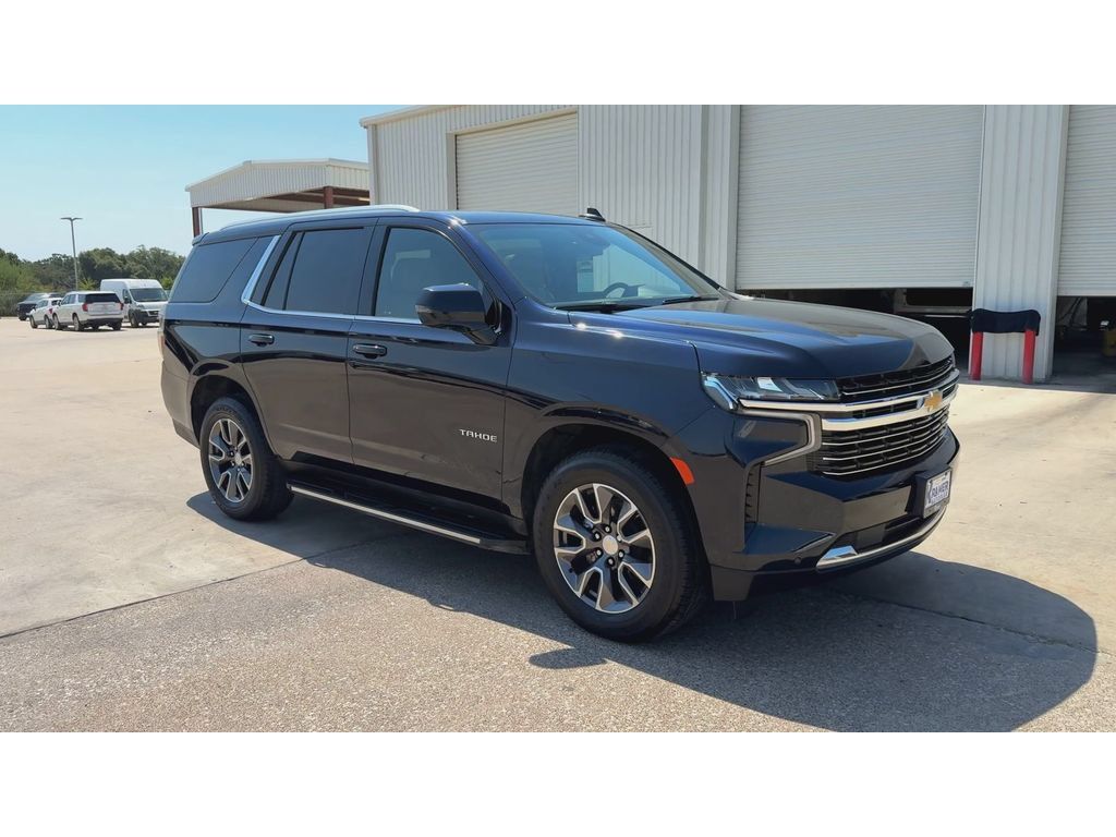 Used 2023 Chevrolet Tahoe LT w/ LT Signature Package RWD image 2