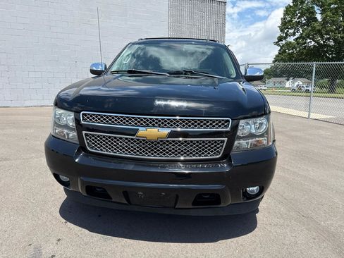 Used 2012 Chevrolet Avalanche LTZ AWD/4WD image 2
