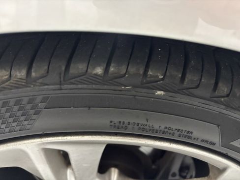 Used 2019 Chevrolet Camaro SS image 7