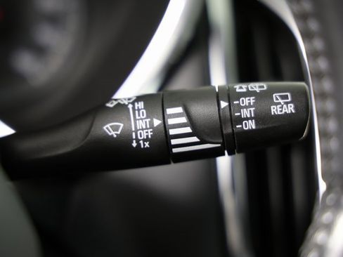 Used 2019 Chevrolet Equinox LT image 20