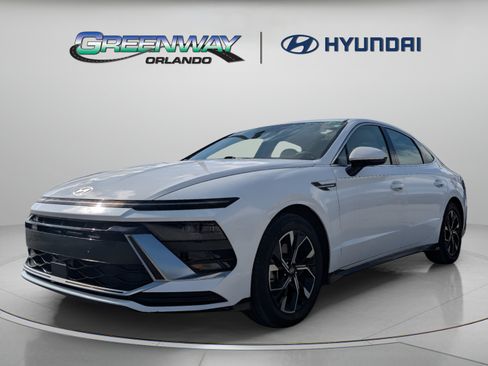 Certified 2024 Hyundai Sonata SEL FWD image 3
