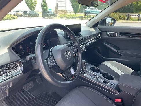 Used 2023 Honda Civic EX image 9
