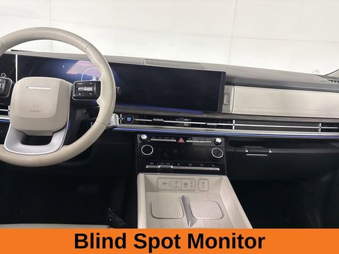 Used 2025 Hyundai Santa Fe Limited FWD image 22