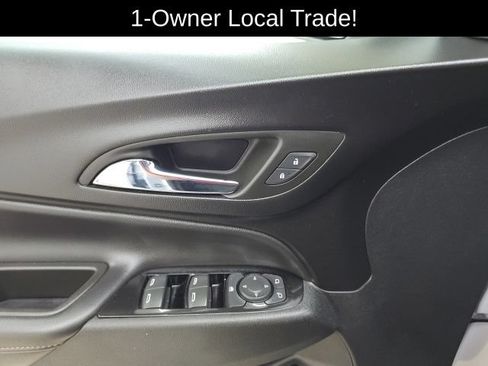 Used 2023 Chevrolet Equinox Premier AWD/4WD image 30