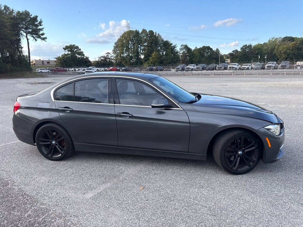 Used 2016 BMW 328i xDrive Sedan w/ Premium Package AWD/4WD image 11