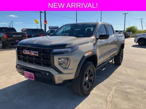 Used 2024 GMC Canyon Elevation w/ Convenience Package image 3