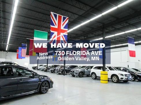 Used 2025 Volvo XC60 B5 Plus image 2