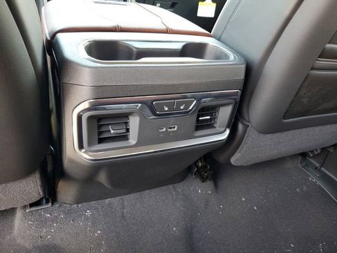 New 2026 GMC Sierra 3500 Denali Ultimate AWD/4WD image 17