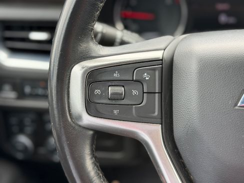 Used 2021 Chevrolet Suburban LT AWD/4WD image 11