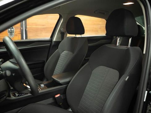 Used 2025 Kia K5 LXS FWD image 10