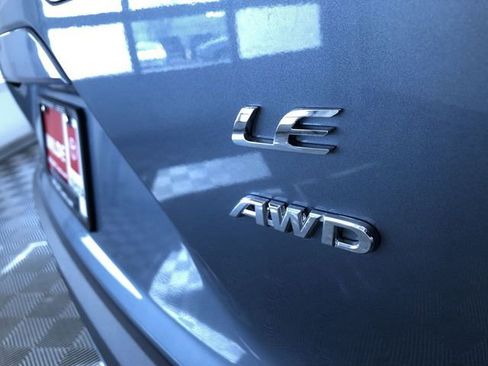 Used 2023 Toyota Corolla Cross LE w/ Moonroof Package image 16