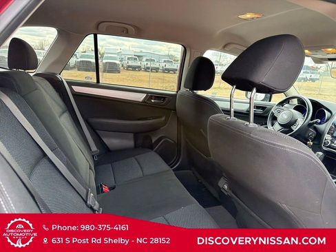 Used 2018 Subaru Outback 2.5i Premium image 32