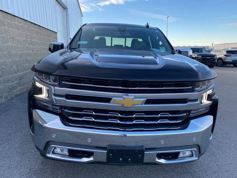 Used 2021 Chevrolet Silverado 1500 LTZ image 3
