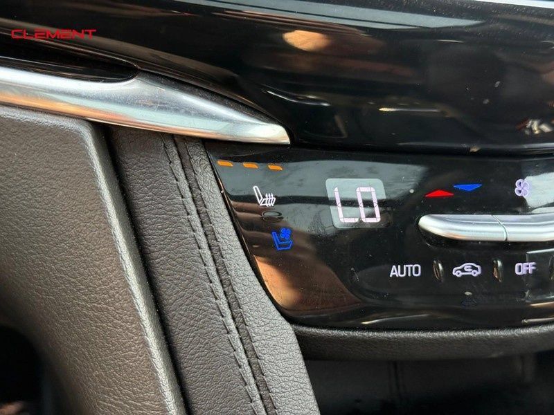 Used 2023 Cadillac XT6 Premium Luxury w/ Technology Package AWD/4WD image 28