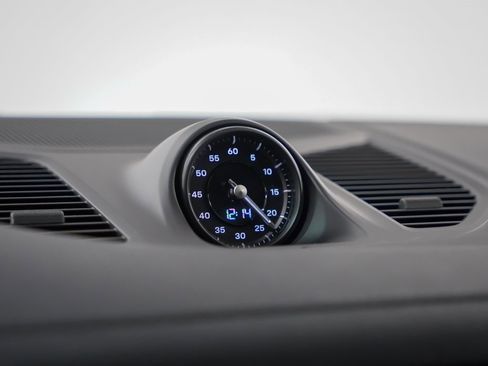 New 2026 Porsche Cayenne S image 29