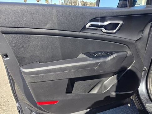 New 2027 Kia Sportage LX FWD image 9