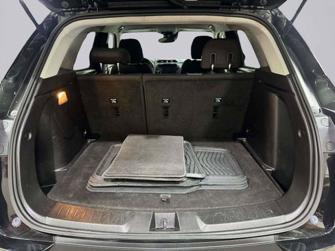 Used 2021 Chevrolet TrailBlazer LT w/ Convenience Package FWD image 42
