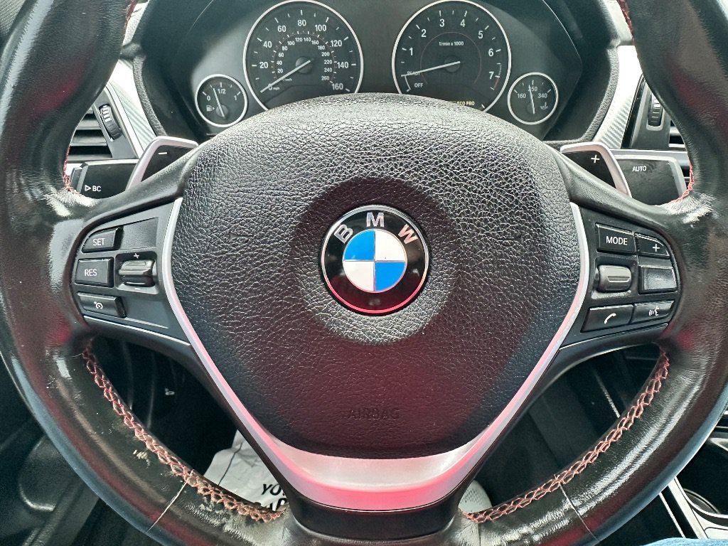 Used 2018 BMW 330e w/ Premium Package RWD image 7