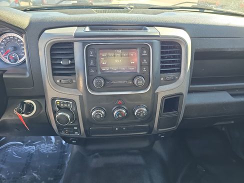 Used 2021 RAM 1500 Tradesman w/ Chrome Appearance Group image 12