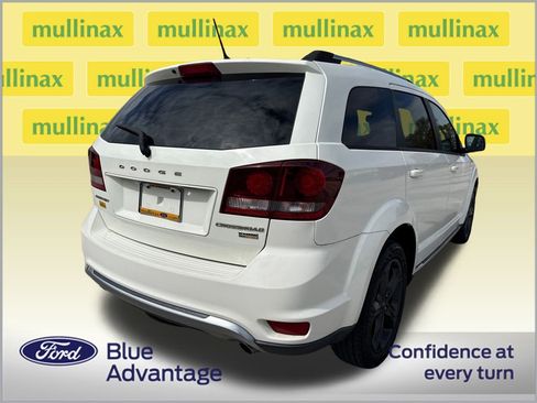 Used 2018 Dodge Journey Crossroad image 4