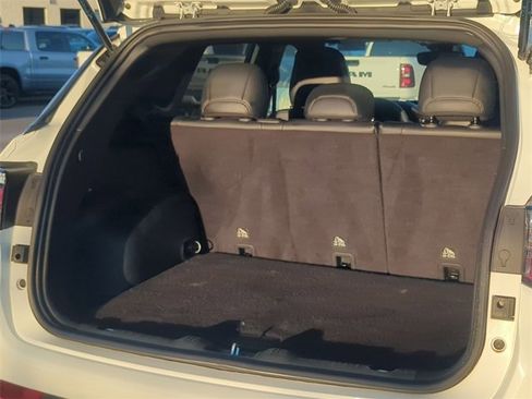 Certified 2024 Jeep Compass Latitude image 23