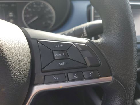 Used 2025 Nissan Versa SV FWD image 16