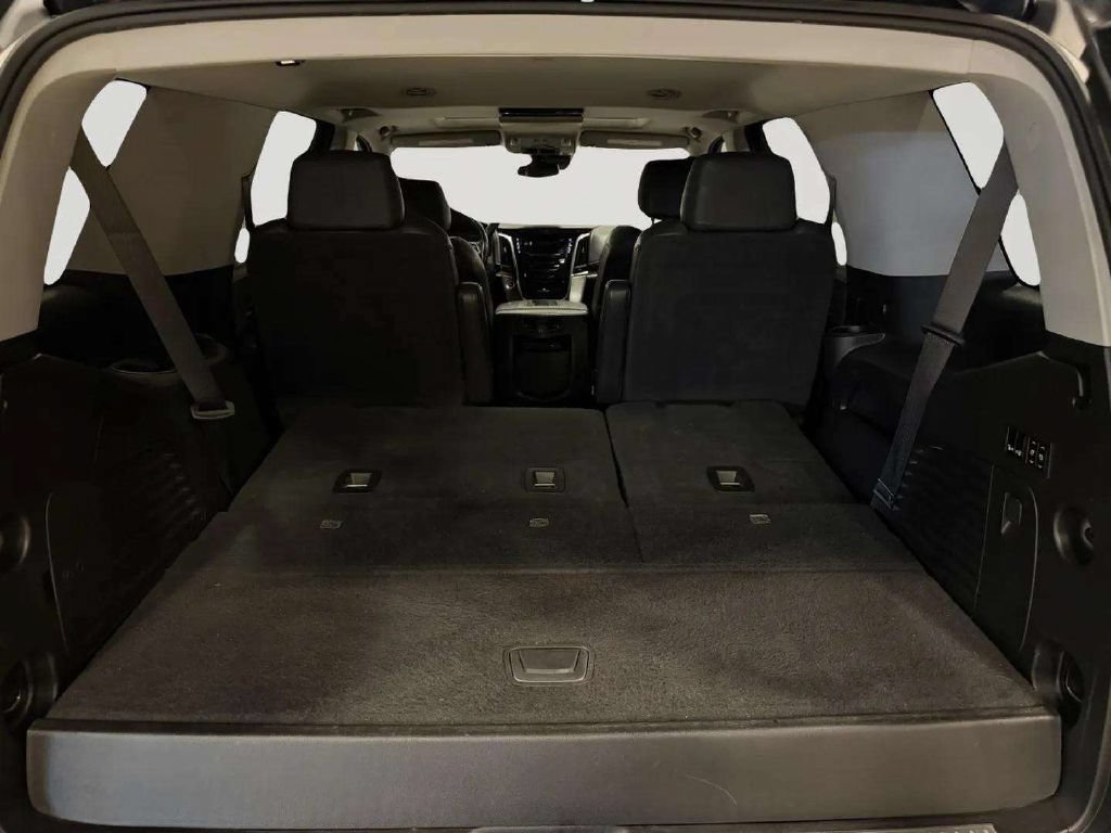 Used 2018 Cadillac Escalade Premium Luxury AWD/4WD image 23