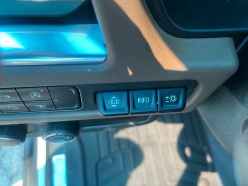 Used 2024 Chevrolet Tahoe High Country AWD/4WD image 17