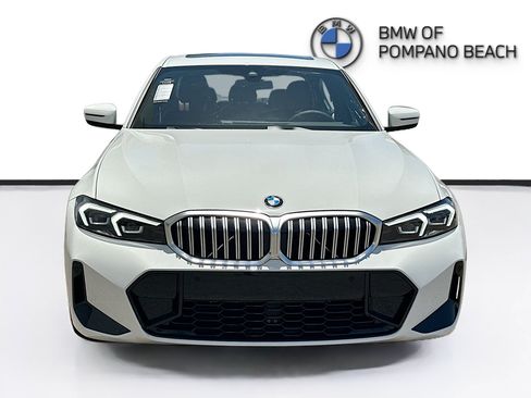 New 2026 BMW 330i Sedan w/ M Sport Package RWD image 2
