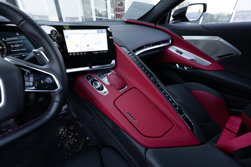 Used 2023 Chevrolet Corvette Stingray Preferred Cpe w/ Z51 Performance Package RWD image 27