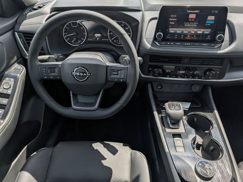 New 2026 Nissan Rogue SV AWD/4WD image 9