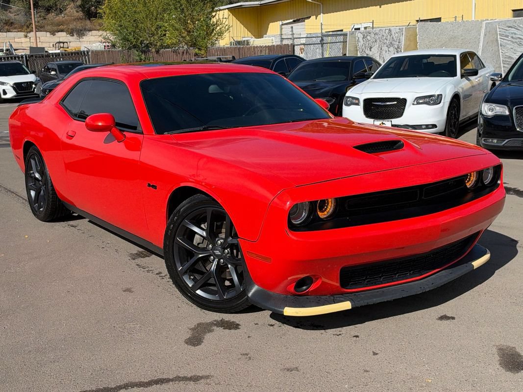Used 2023 Dodge Challenger R/T RWD image 1