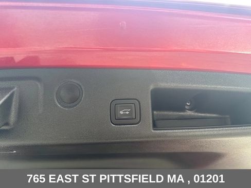 Used 2023 Chevrolet Equinox LT AWD/4WD image 14