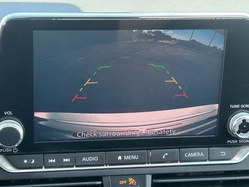 Used 2021 Nissan Altima 2.5 SV FWD image 14