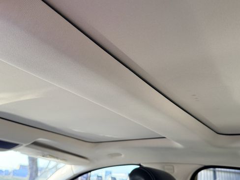 Used 2016 Jaguar XJ R-Sport image 24