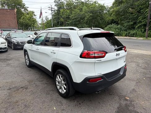 Used 2014 Jeep Cherokee Latitude w/ Comfort/Convenience Group FWD image 6