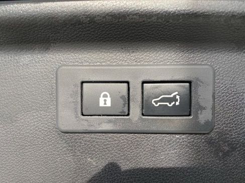 Used 2023 Subaru Forester Limited image 8