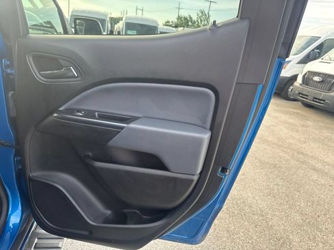 Used 2021 Chevrolet Colorado Z71 w/ Safety Package AWD/4WD image 37