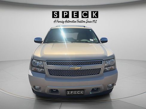 Used 2011 Chevrolet Tahoe LTZ AWD/4WD image 8